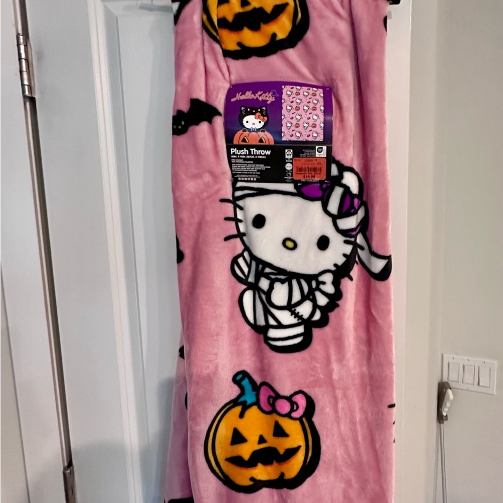 Hello Kitty Pink Mummy Halloween 🎃 Throw NWT